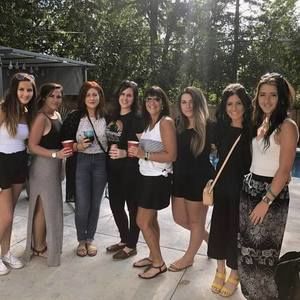 Meet your Posher, Lori